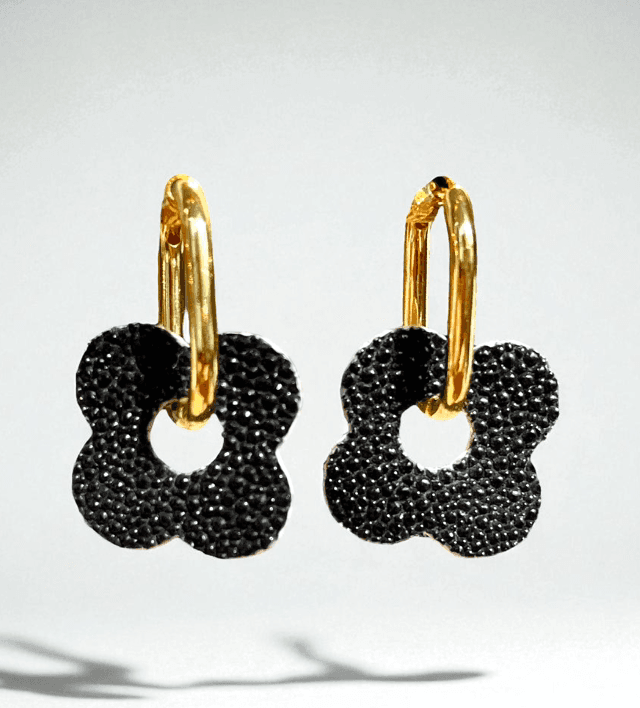 Créoles à fleur Noire